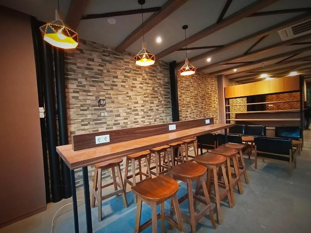 Hotel Marina Airport Semarang Esterno foto